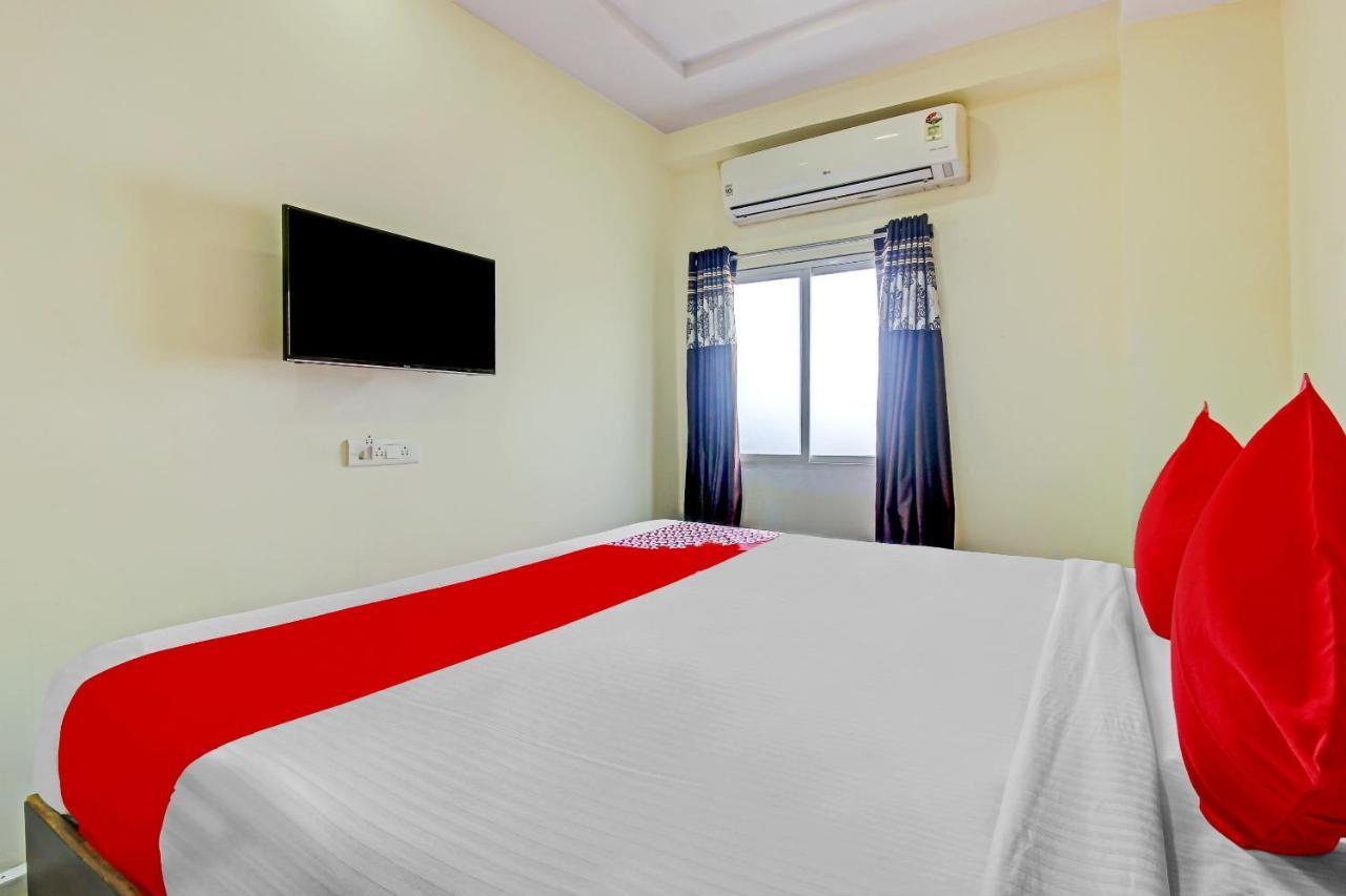 Hotel O Adhin Residency ハイデラバード エクステリア 写真