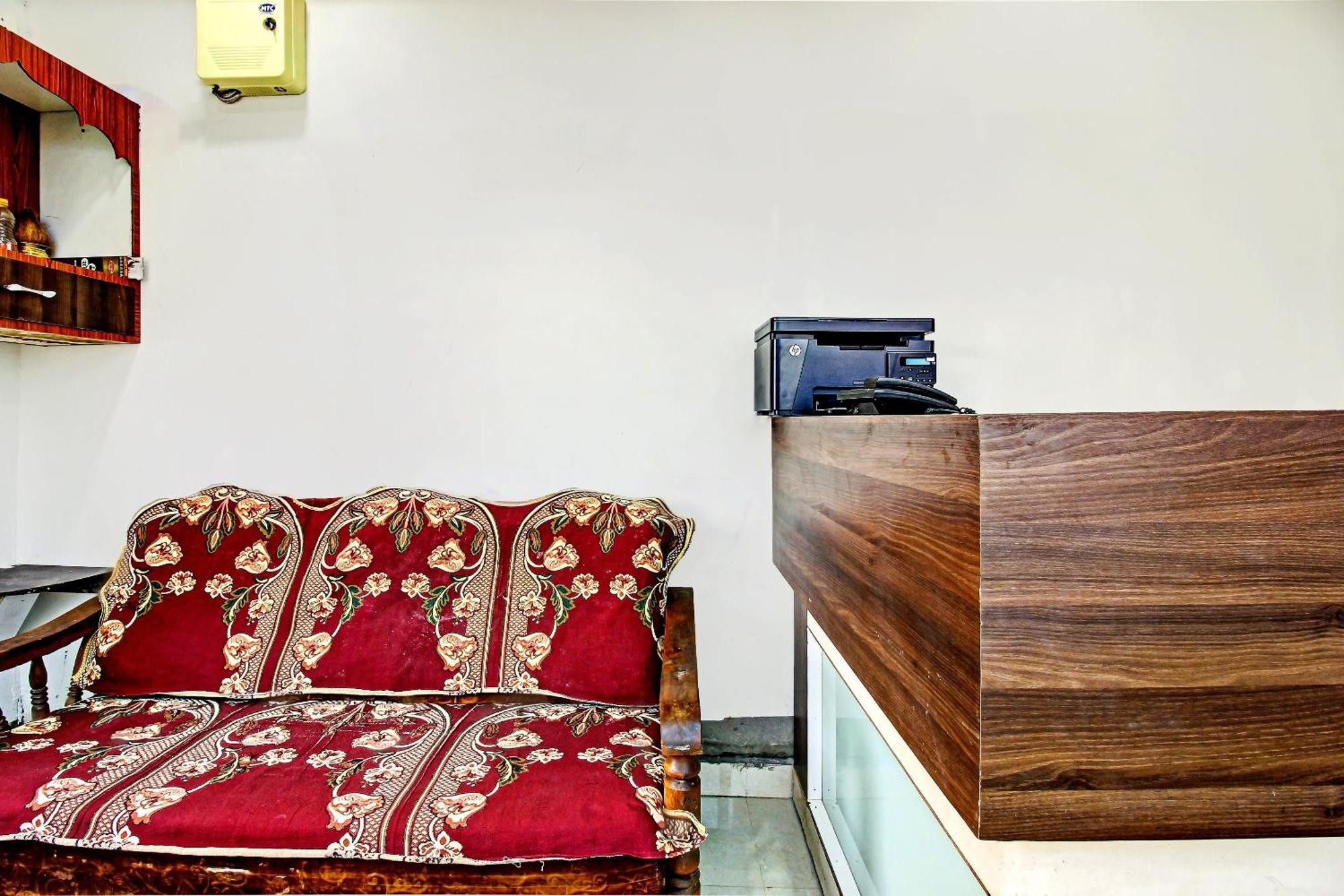Hotel O Adhin Residency ハイデラバード エクステリア 写真