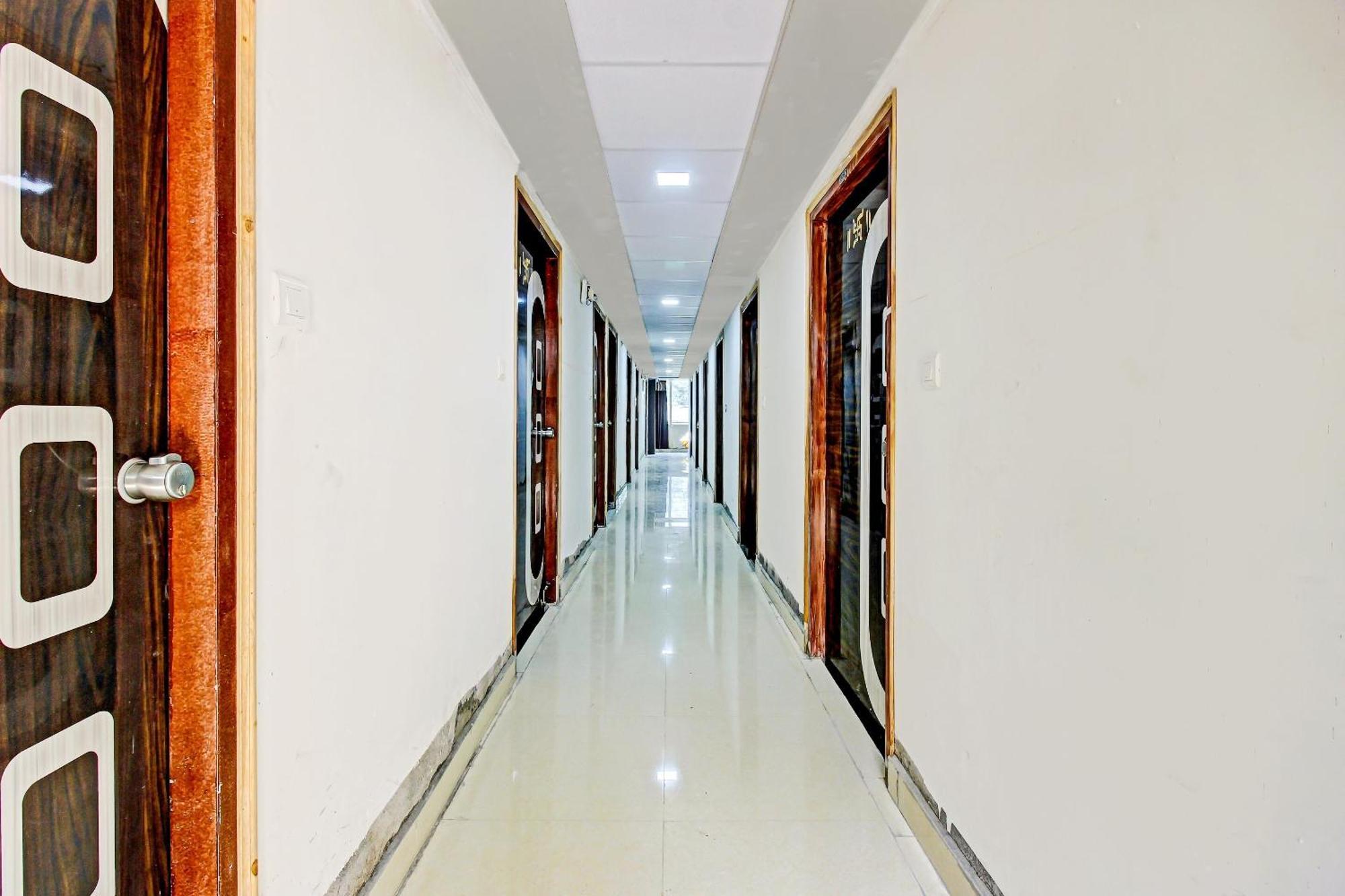 Hotel O Adhin Residency ハイデラバード エクステリア 写真