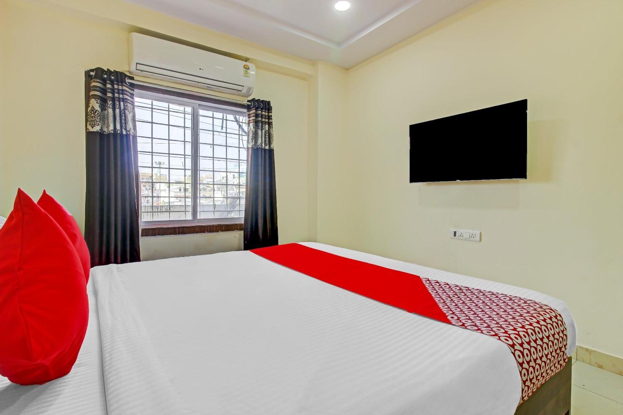 Hotel O Adhin Residency ハイデラバード エクステリア 写真